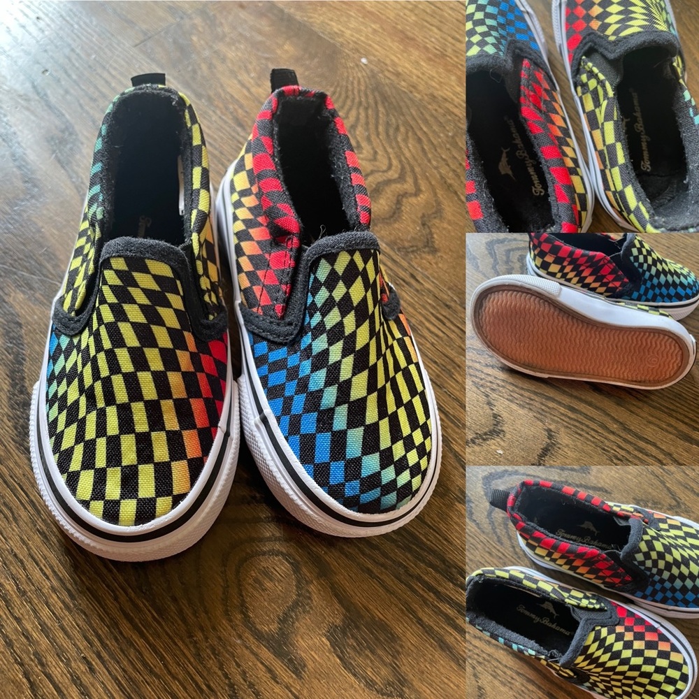Tommy Bahama baby boys size 6 slip ons